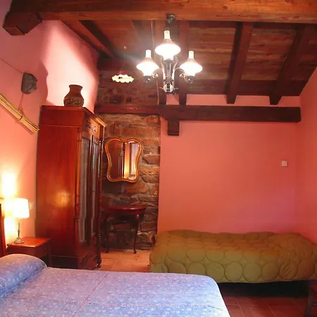 Casa rural Sidreria Txindurri Iturri *